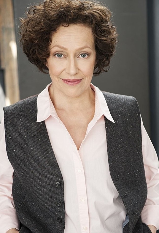 Karin Konoval, who played the mother under the bed in the iconic Season 4 episode 