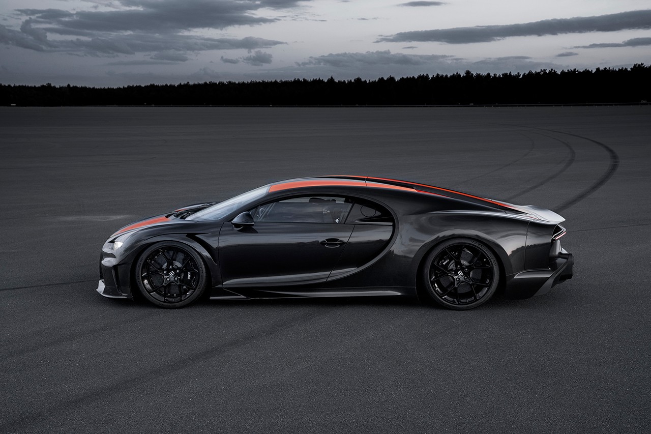 Side view of the lowered 300 mph record-setting Bugatti Chiron