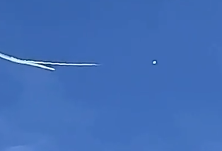 Video: The US Just Shot Down The Chinese Spy Balloon. Recovery Effort ...