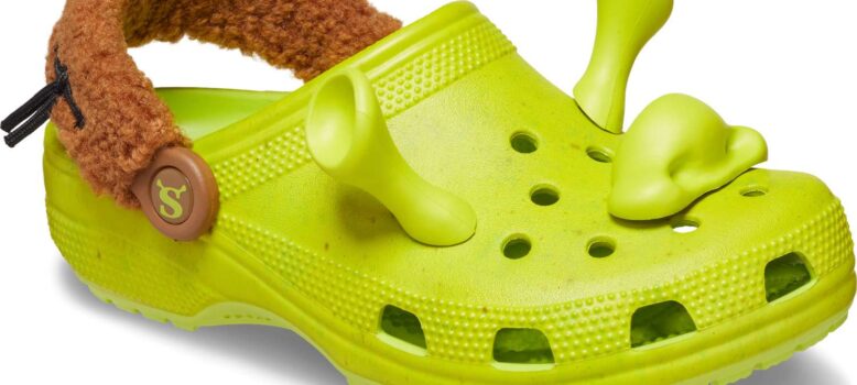 Crocs Unisex-Child Classic Shrek Clogs, Lime Punch  